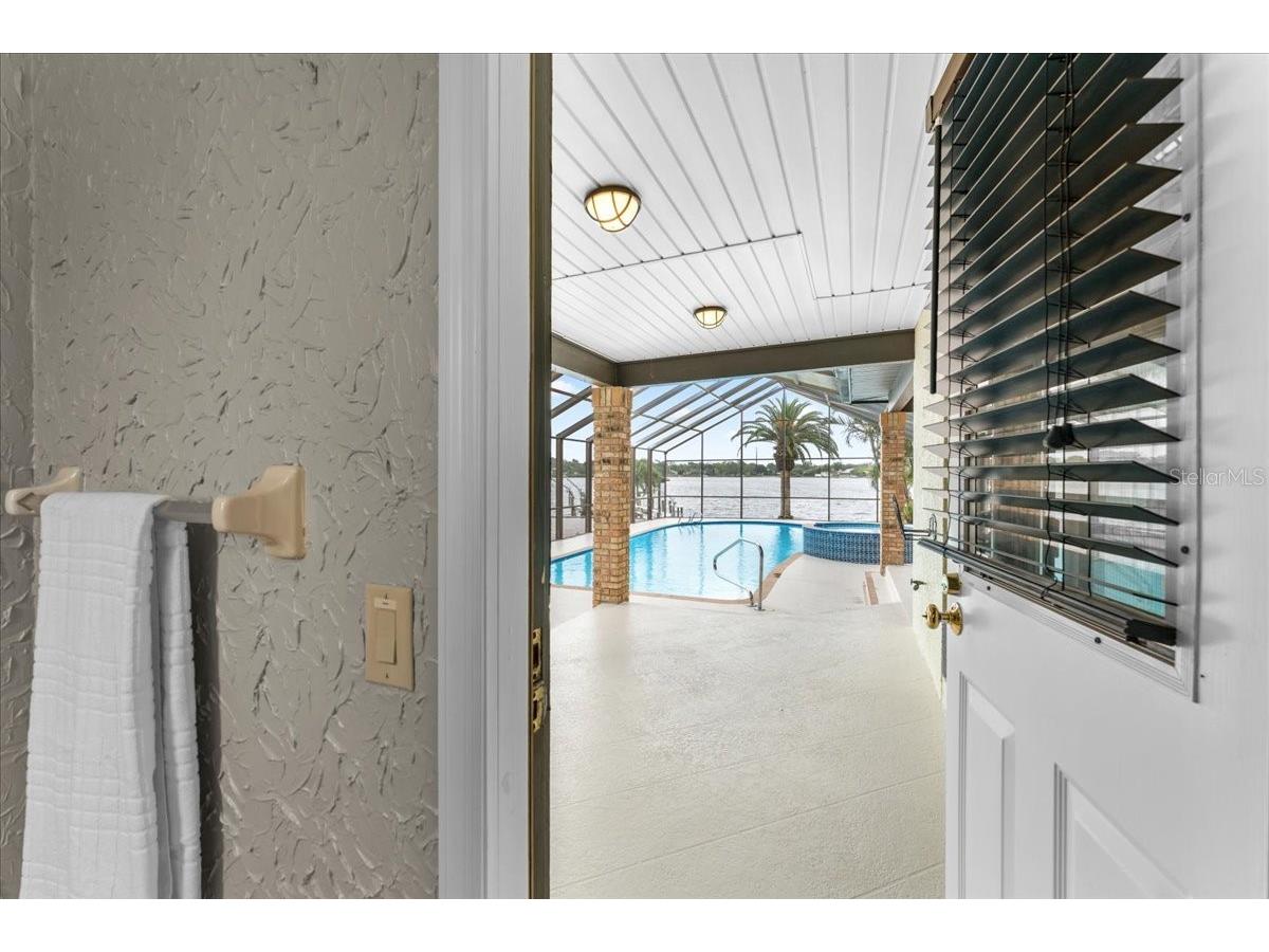 1589 Mary Lane Tarpon Springs FL 34689 - SALT LAKE TB8516504 image35