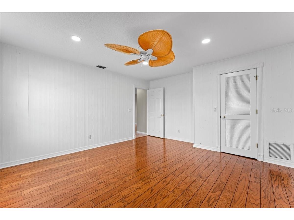 1589 Mary Lane Tarpon Springs FL 34689 - SALT LAKE TB8516504 image75