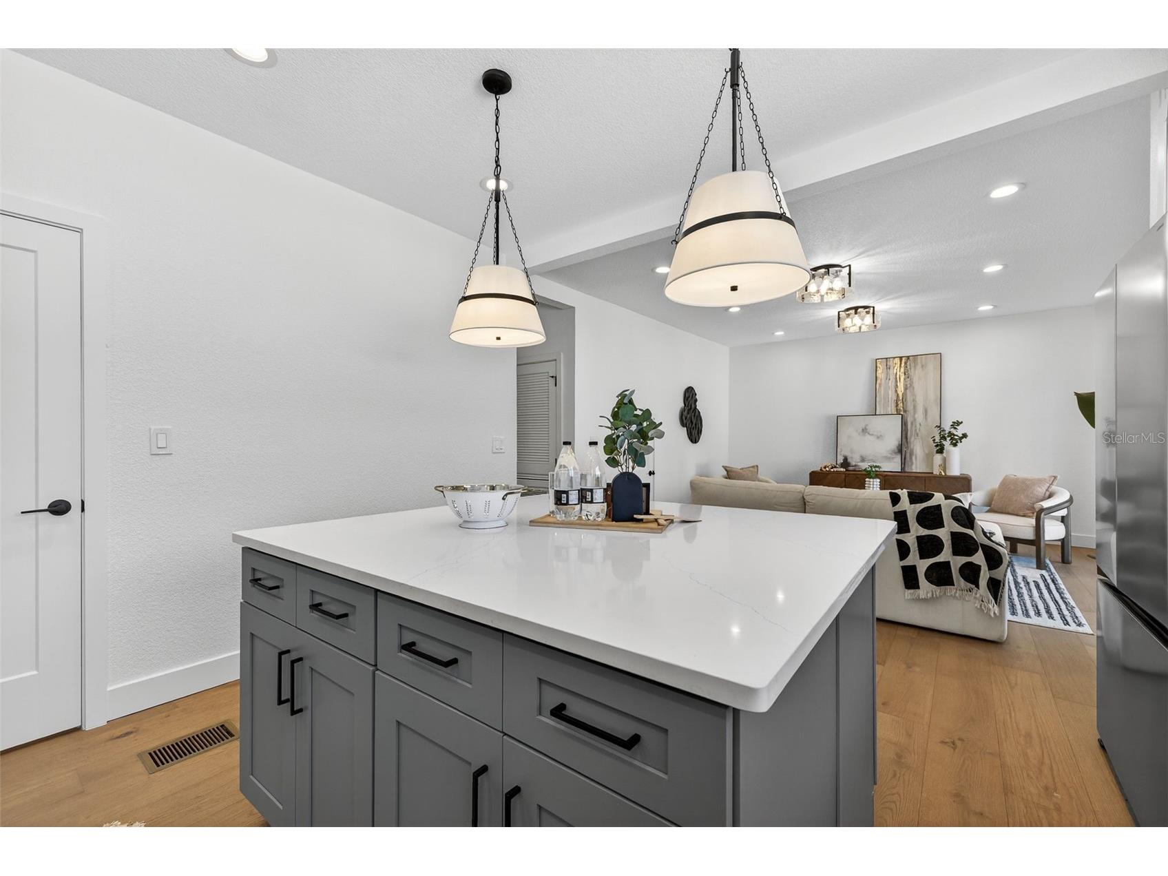 159 17th Avenue N Saint Petersburg FL 33704 TB8484086 image27