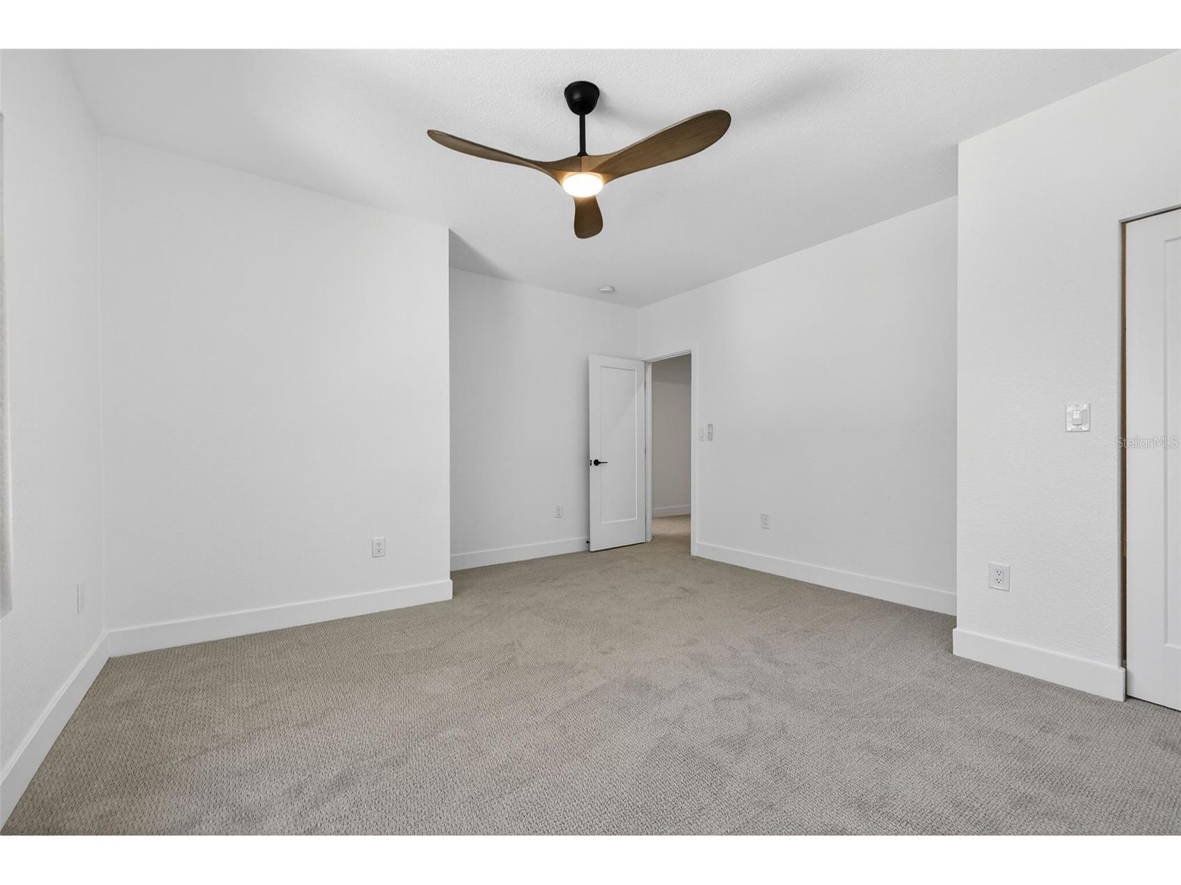159 17th Avenue N Saint Petersburg FL 33704 TB8484086 image48