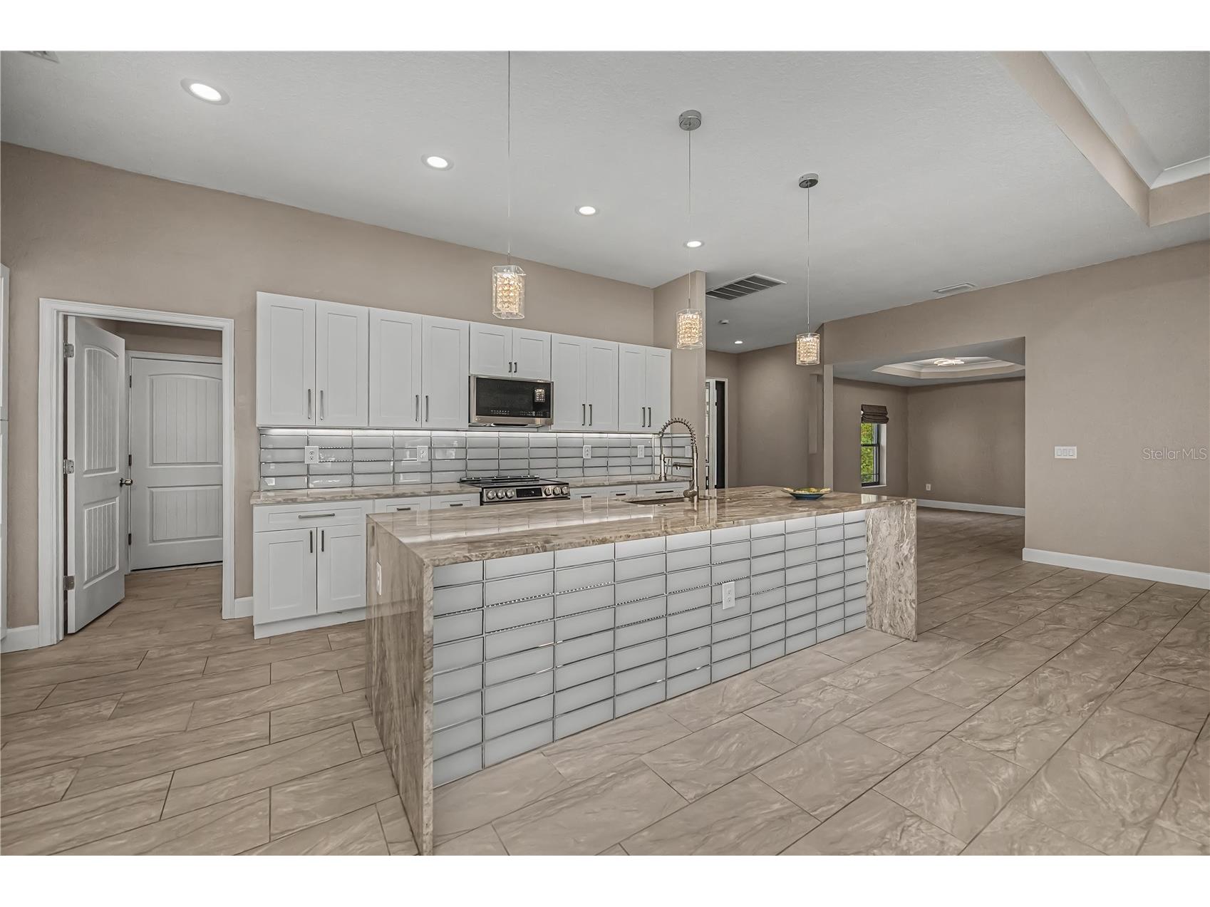 159 April Road Rotonda West FL 33947 C7522285 image18