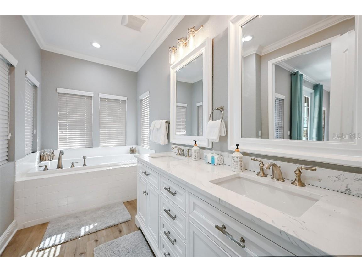 159 Crescent Drive Anna Maria FL 34216 A4673926 image34