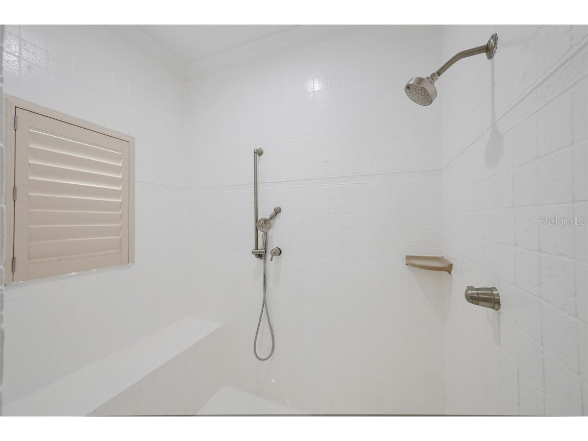 159 Crescent Drive Anna Maria FL 34216 A4673926 image36