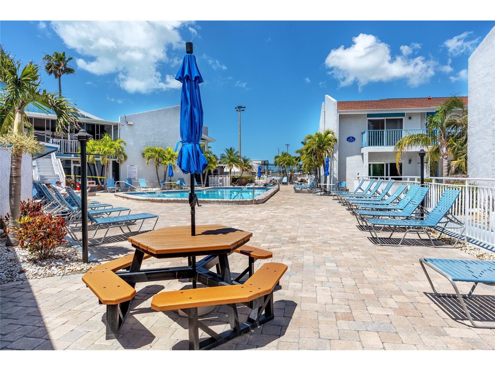 159 Medallion Boulevard #F Madeira Beach FL 33708 TB8507282 image38