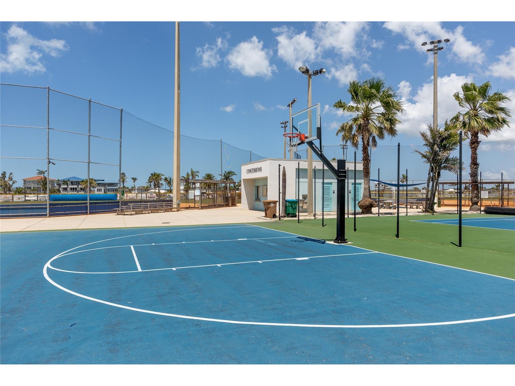159 Medallion Boulevard #F Madeira Beach FL 33708 TB8507282 image42