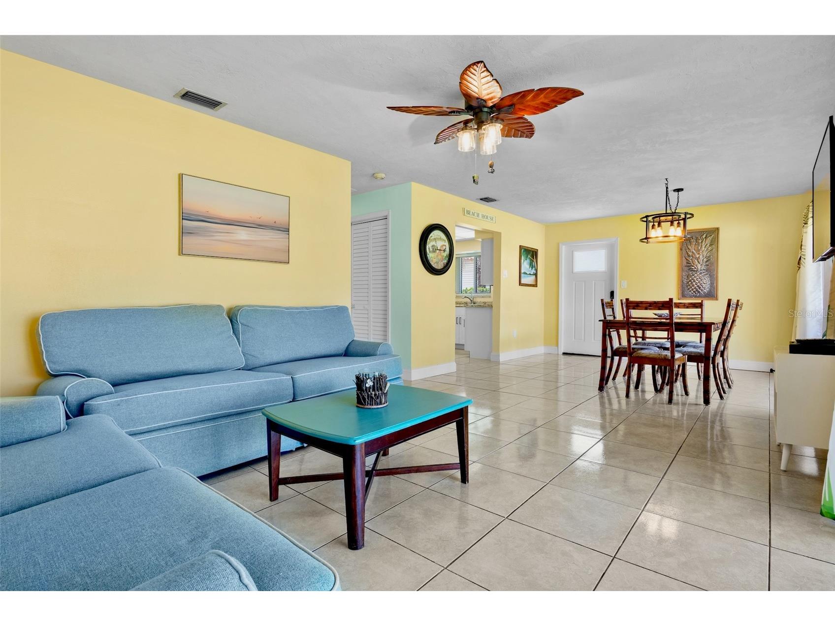 159 Vista Hermosa Circle #27B Sarasota FL 34242 A4698551 image11