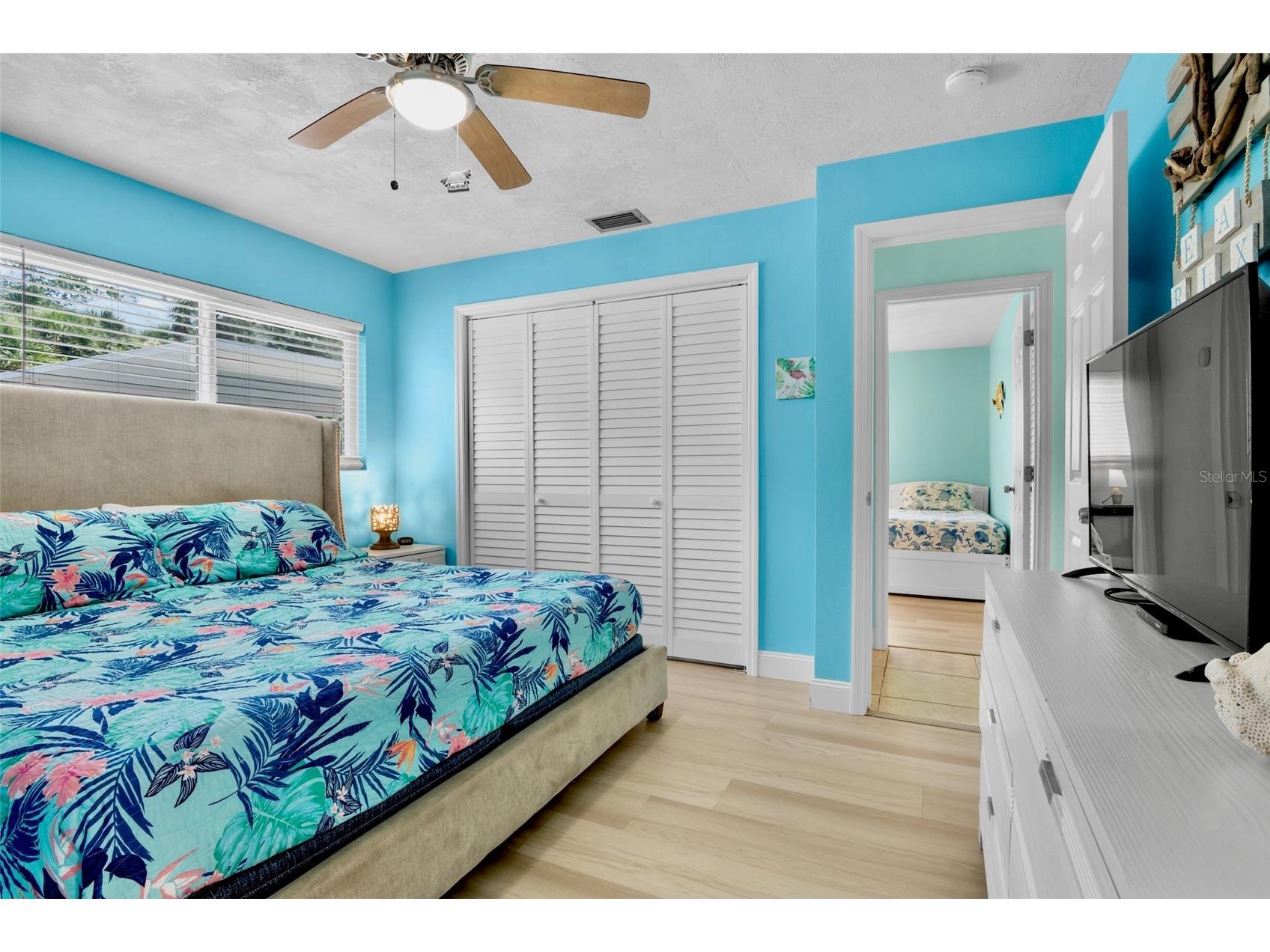 159 Vista Hermosa Circle #27B Sarasota FL 34242 A4698551 image15