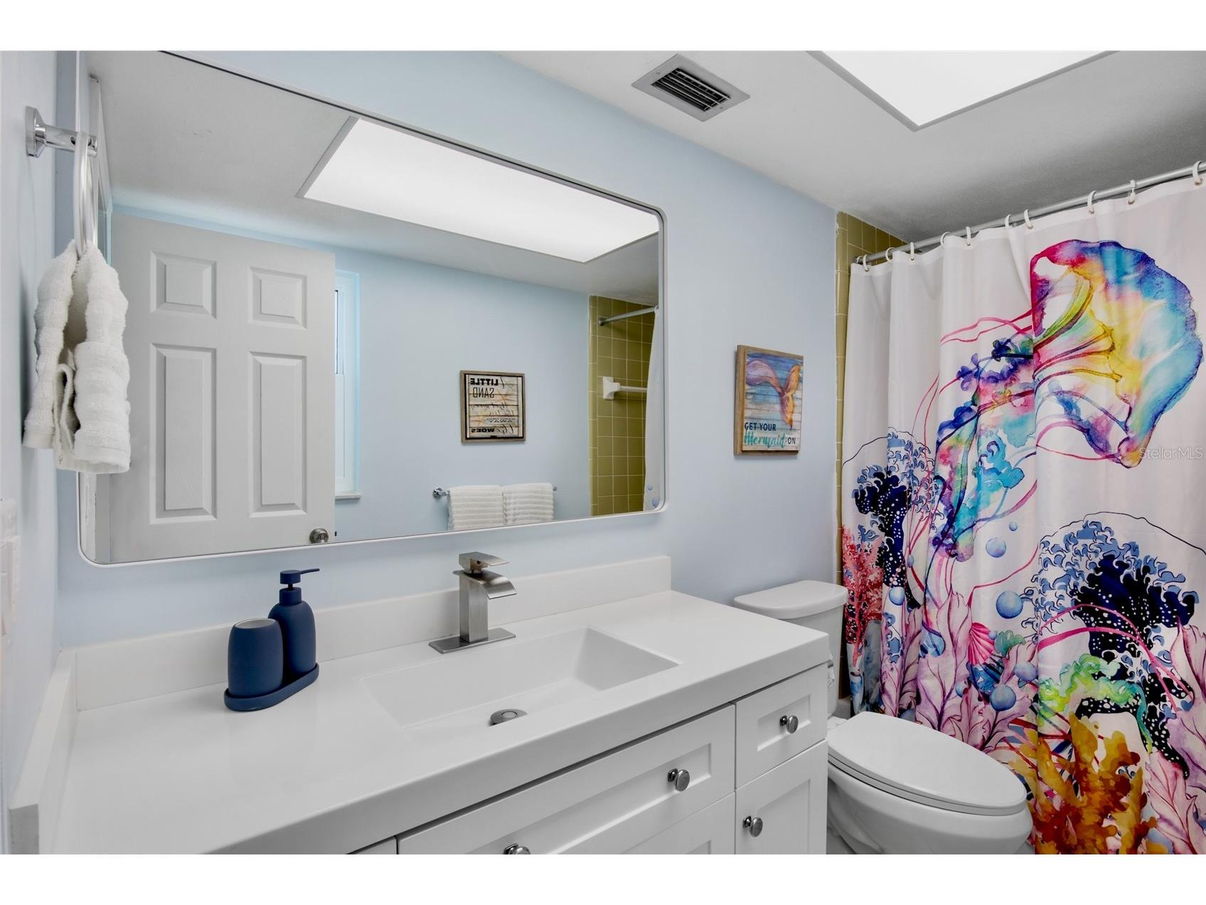 159 Vista Hermosa Circle #27B Sarasota FL 34242 A4698551 image18