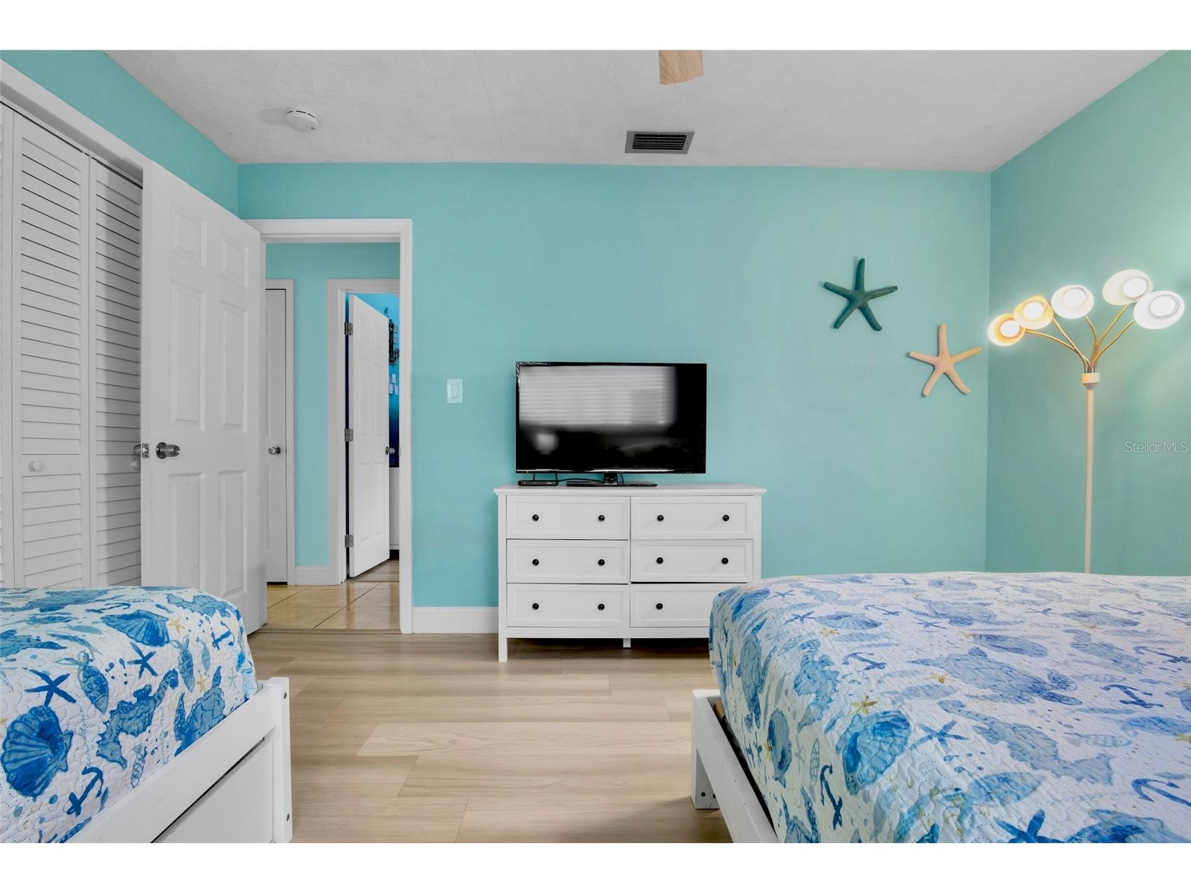 159 Vista Hermosa Circle #27B Sarasota FL 34242 A4698551 image20