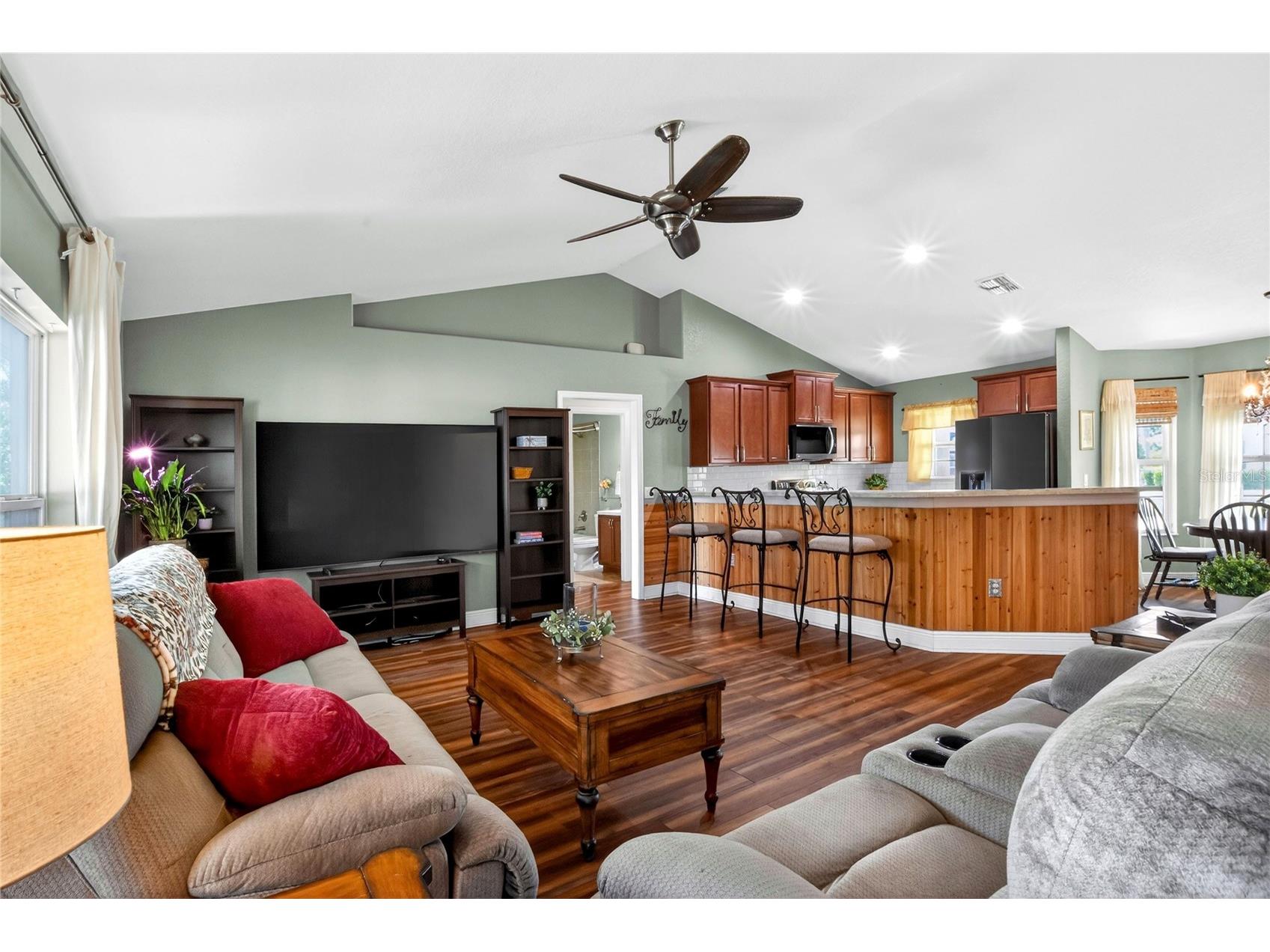 1590 Doves View Cir Auburndale FL 33823 L4962664 image12