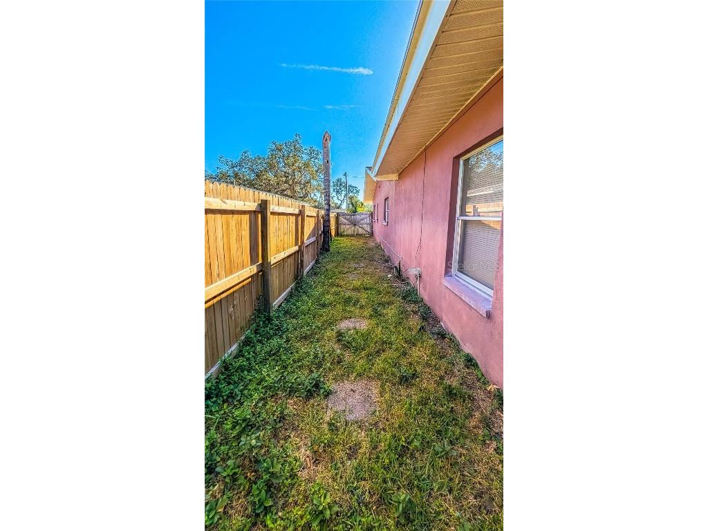 1590 Peaceful Lane N Clearwater FL 33756 TB8449176 image22