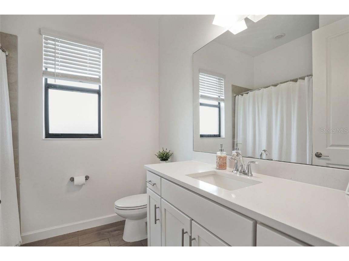 15906 Tradewind Terrace Lakewood Ranch FL 34211 A4675353 image24