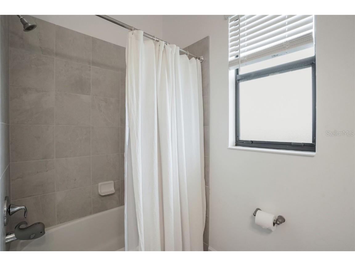 15906 Tradewind Terrace Lakewood Ranch FL 34211 A4675353 image25