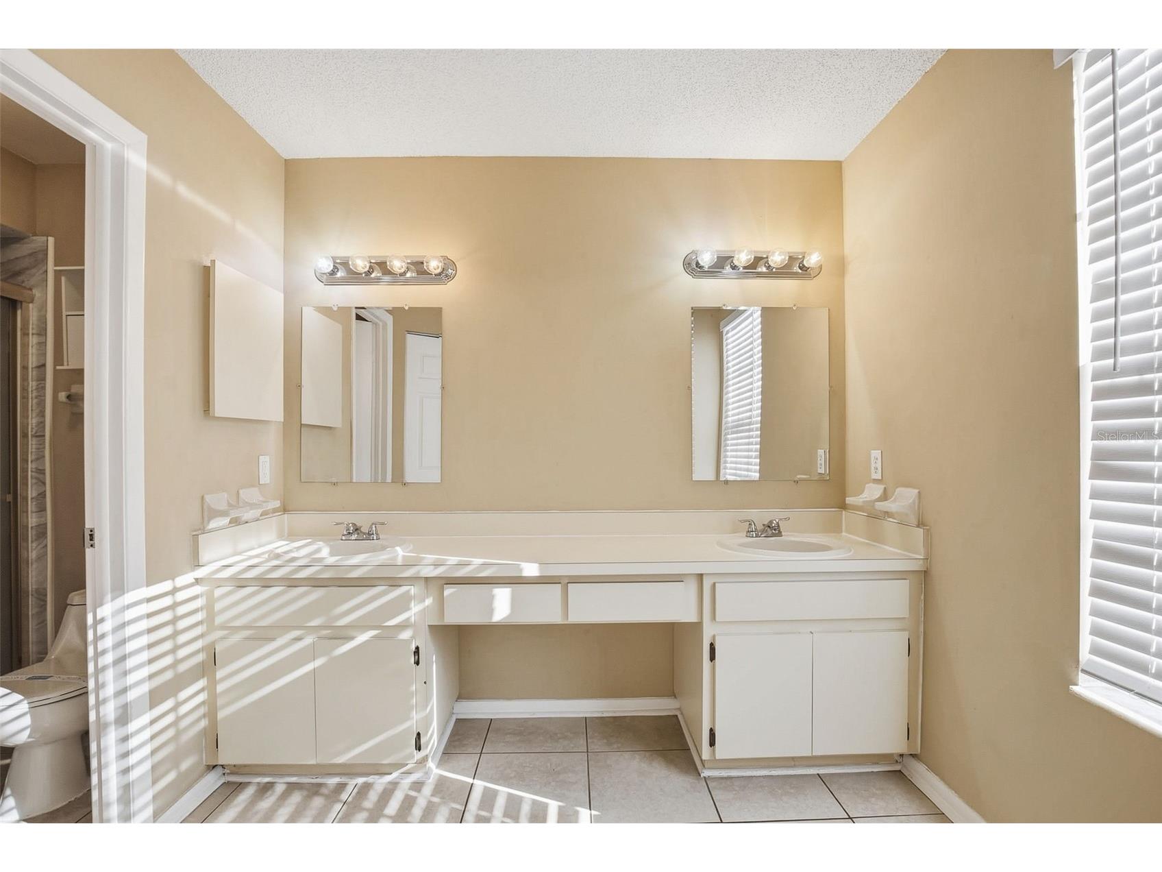 15908 Bridgewater Lane Tampa FL 33624 O6385516 image28