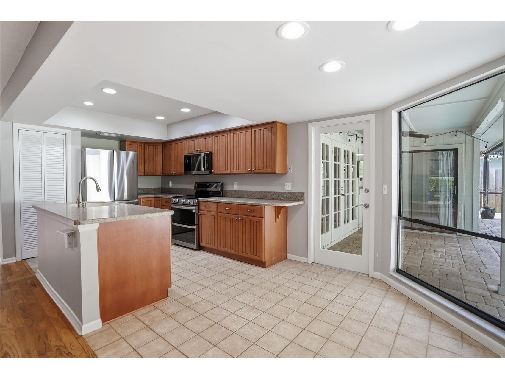 15908 Hampton Village Drive Tampa FL 33618 TB8529302 image22