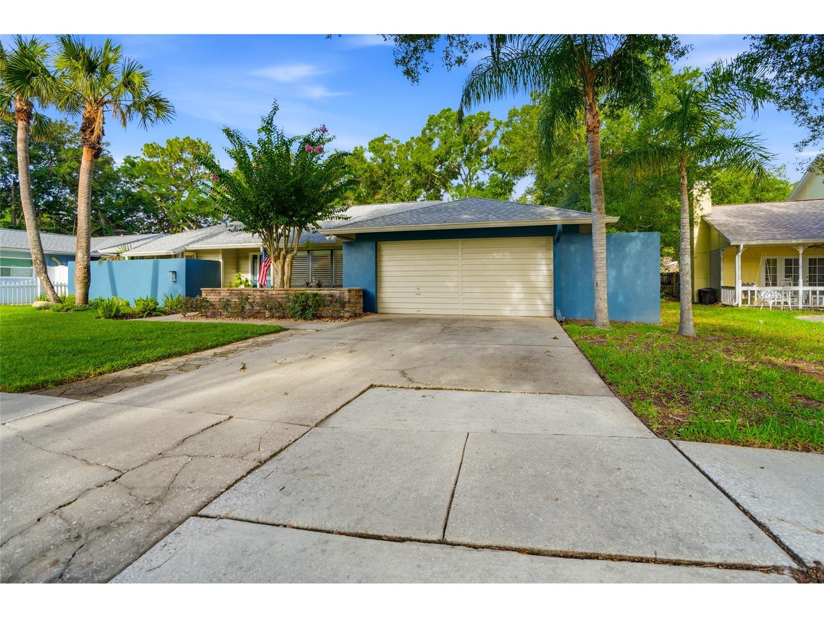 15908 Hampton Village Drive Tampa FL 33618 TB8529302 image4