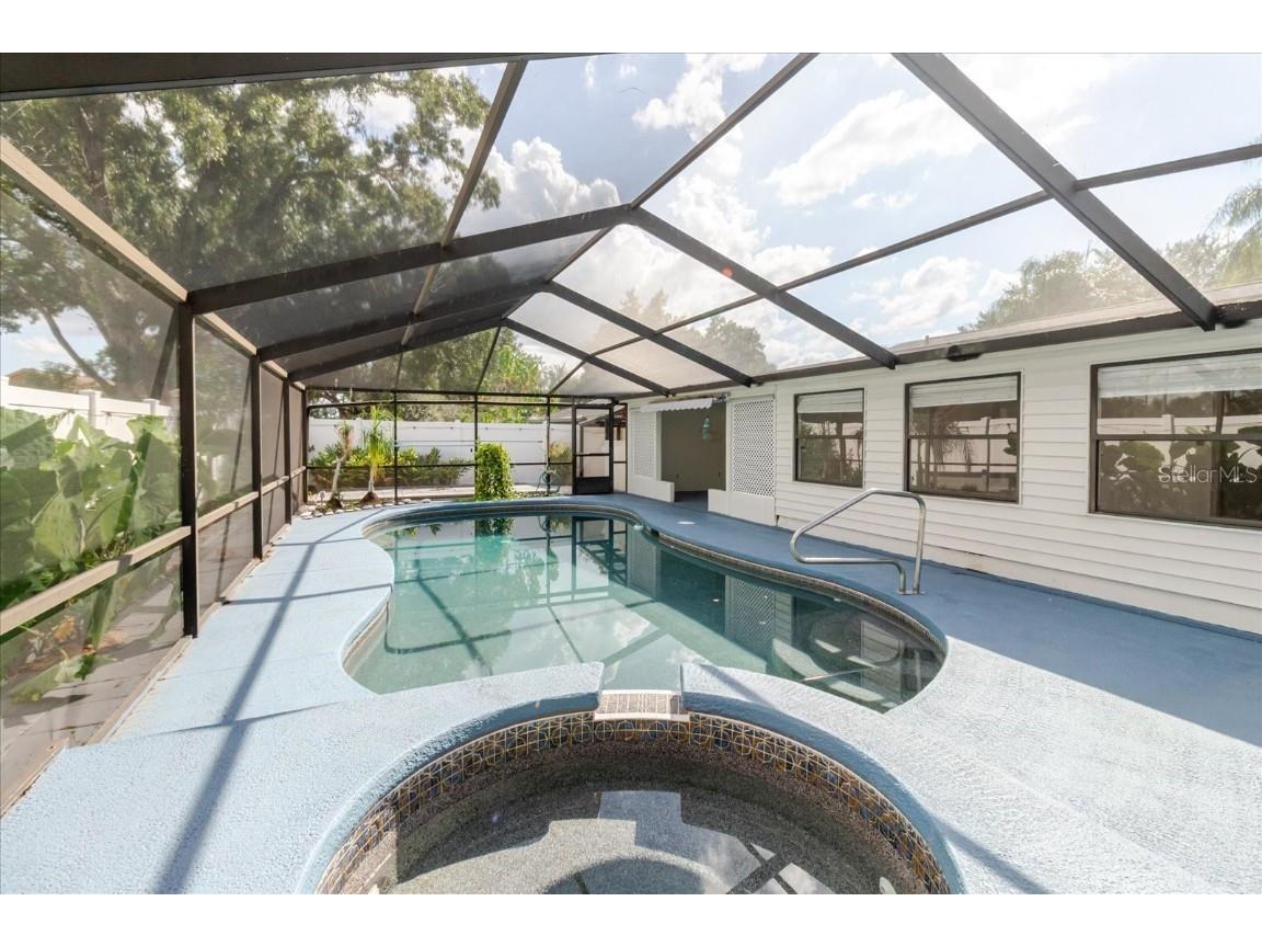 15909 Crying Wind Drive Tampa FL 33624 O6347530 image38