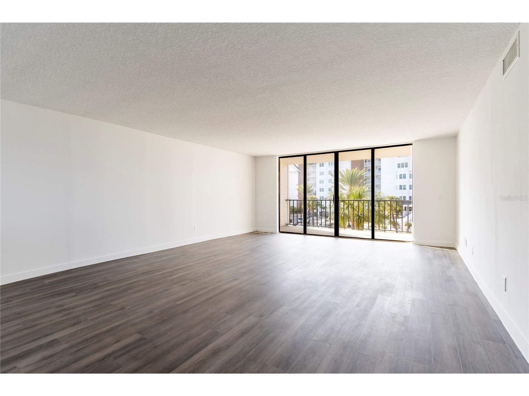 1591 Gulf Boulevard #203S Clearwater Beach FL 33767 TB8481486 image12