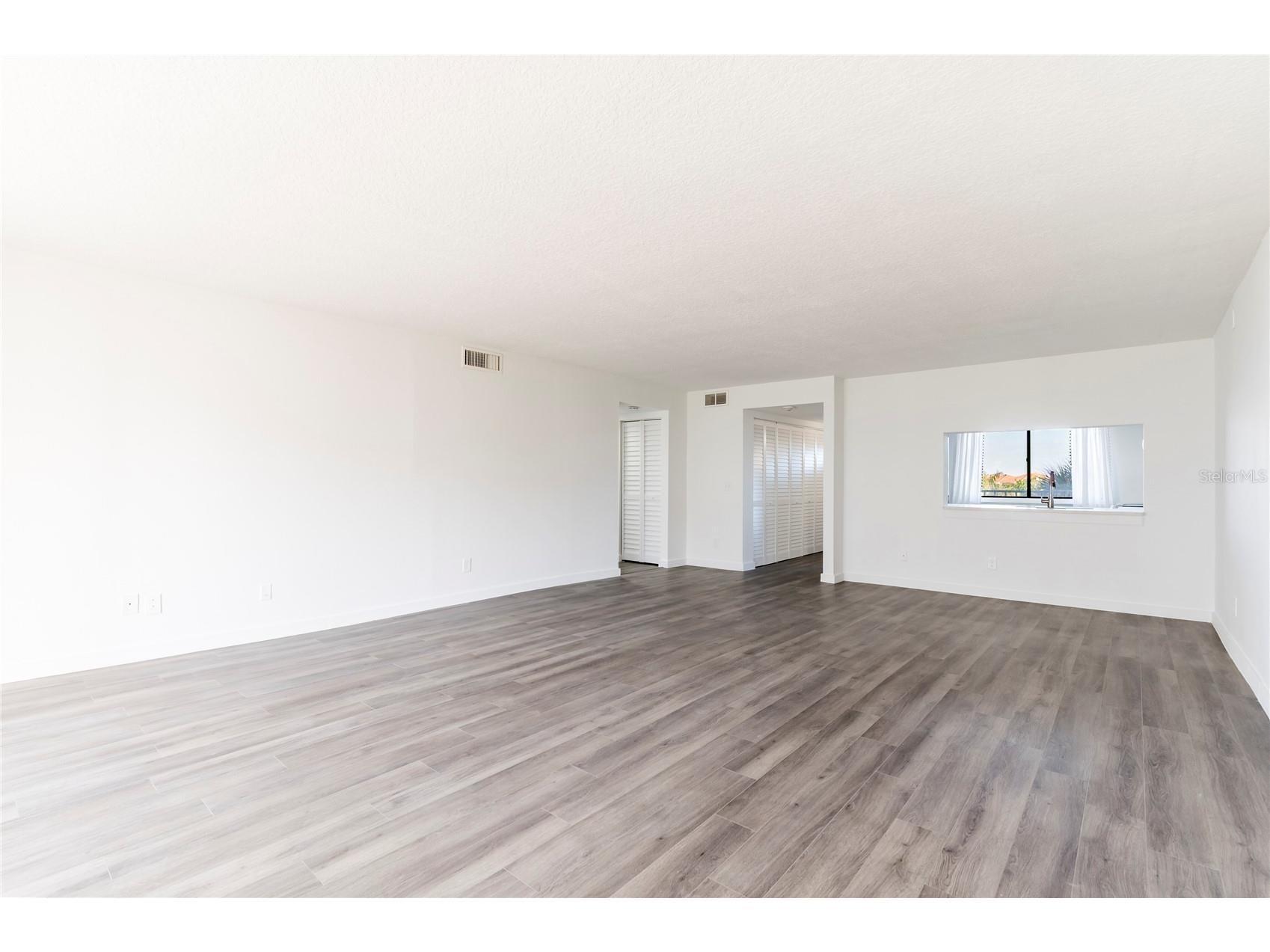 1591 Gulf Boulevard #203S Clearwater Beach FL 33767 TB8481486 image14