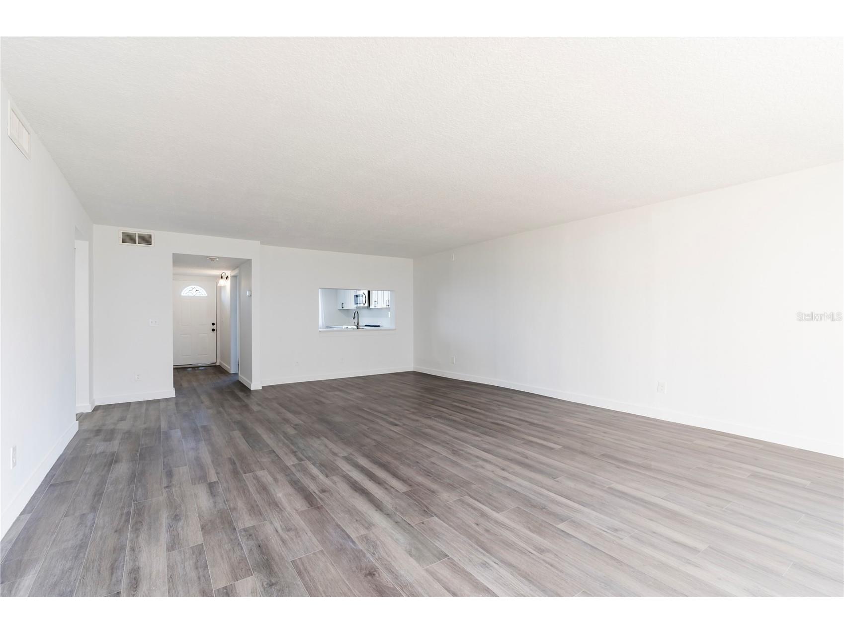 1591 Gulf Boulevard #203S Clearwater Beach FL 33767 TB8481486 image15