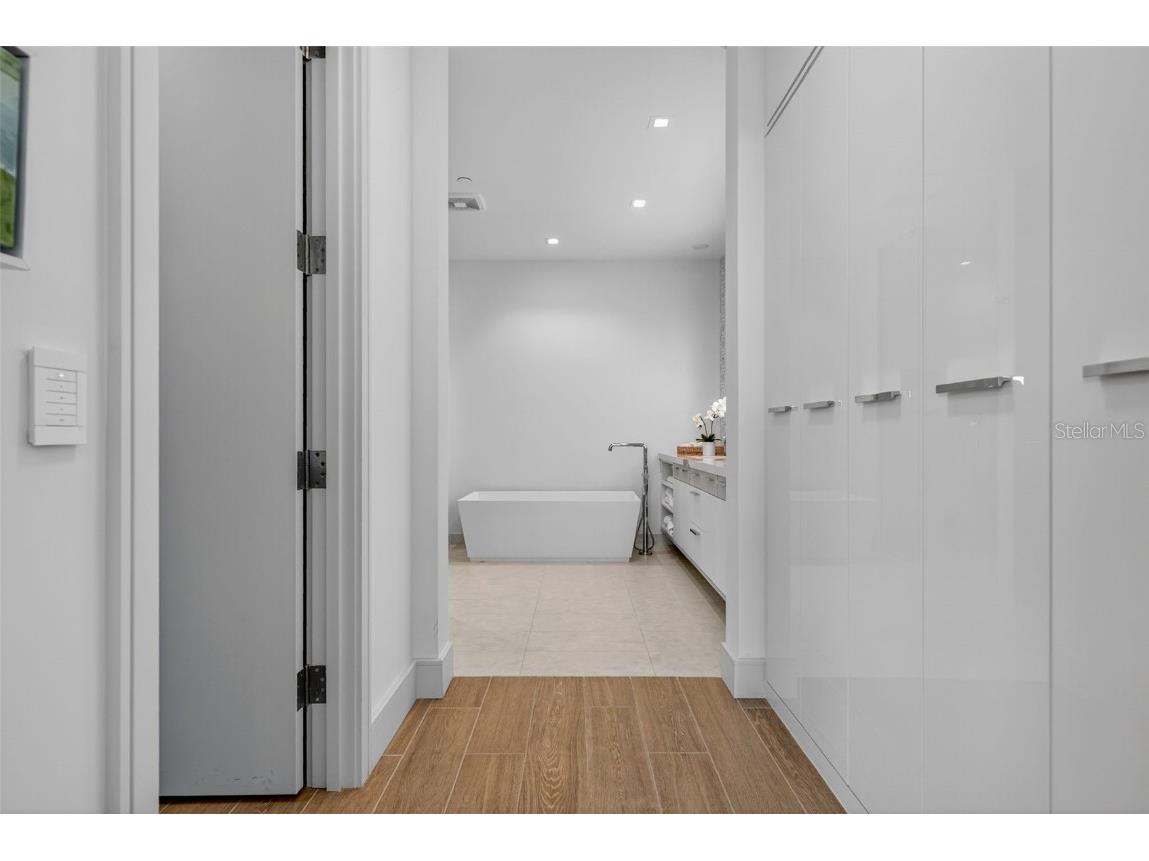 1591 Gulf Of Mexico Drive #216 Longboat Key FL 34228 - GULF OF MEXICO A4665247 image27