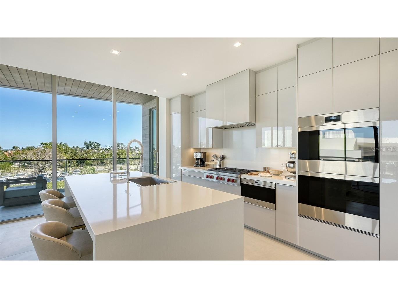 1591 Gulf Of Mexico Drive #313 Longboat Key FL 34228 - GULF & SARASOTA BAY A4644494 image11