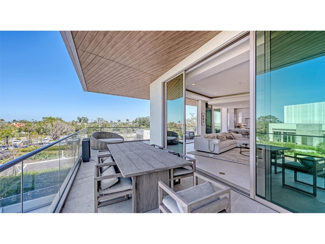 1591 Gulf Of Mexico Drive #313 Longboat Key FL 34228 - GULF & SARASOTA BAY A4644494 image19