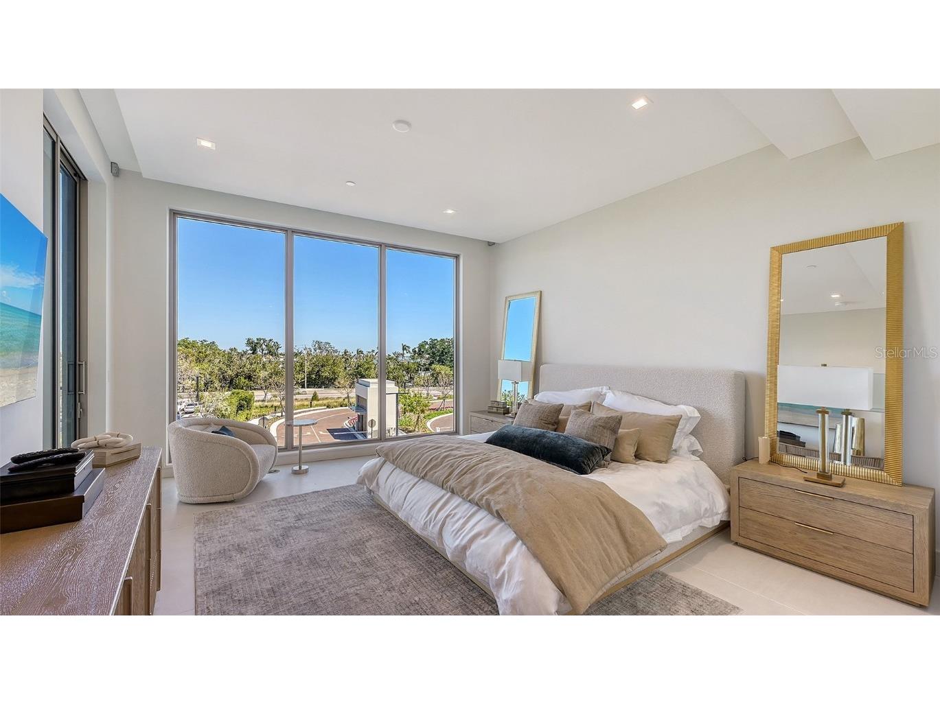 1591 Gulf Of Mexico Drive #313 Longboat Key FL 34228 - GULF & SARASOTA BAY A4644494 image21