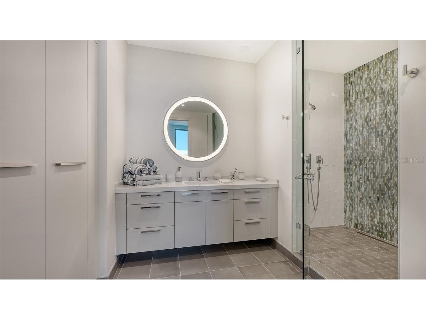 1591 Gulf Of Mexico Drive #313 Longboat Key FL 34228 - GULF & SARASOTA BAY A4644494 image24