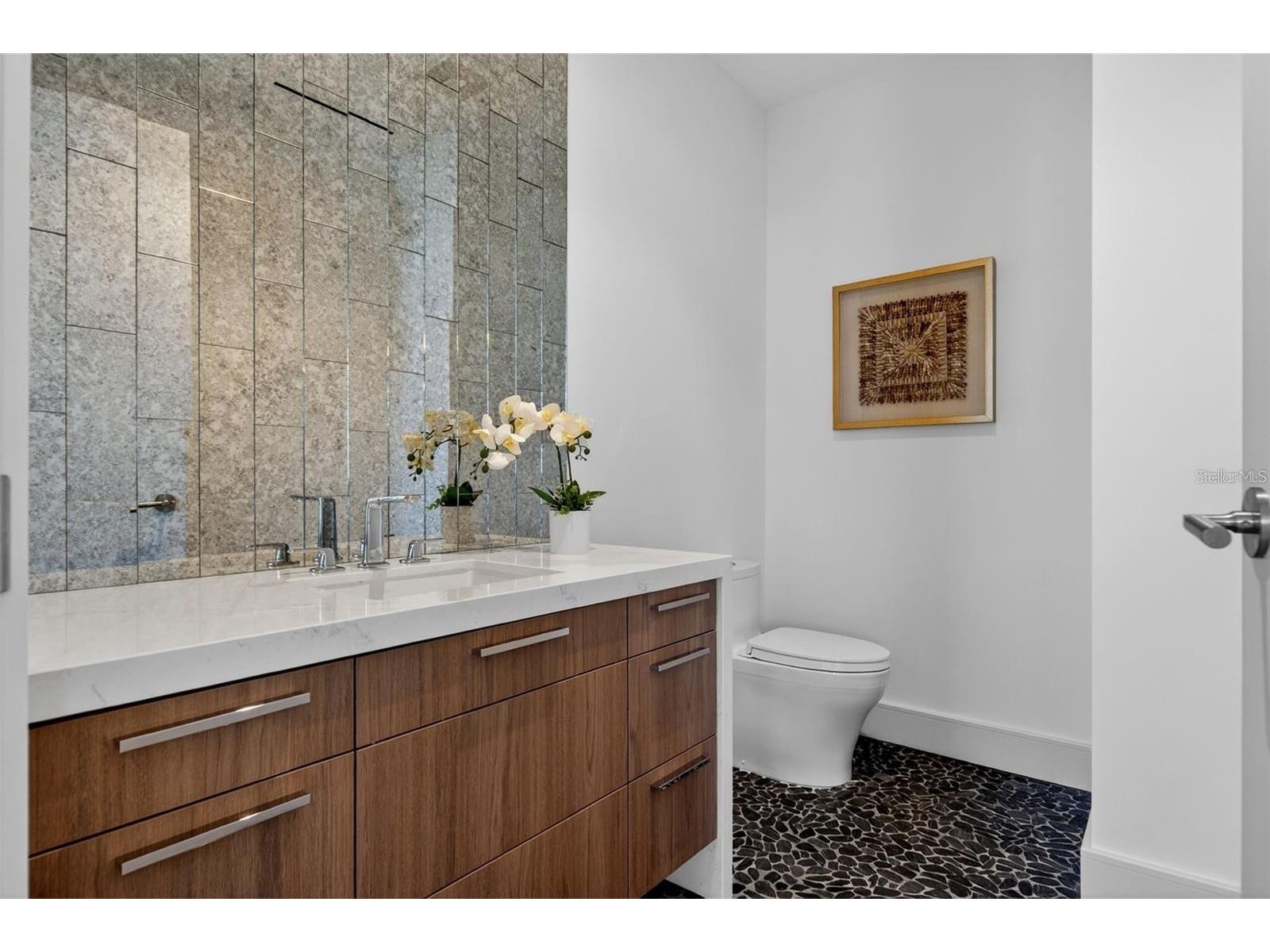 1591 Gulf Of Mexico Drive #410 Longboat Key FL 34228 - GULF OF MEXICO A4676510 image10
