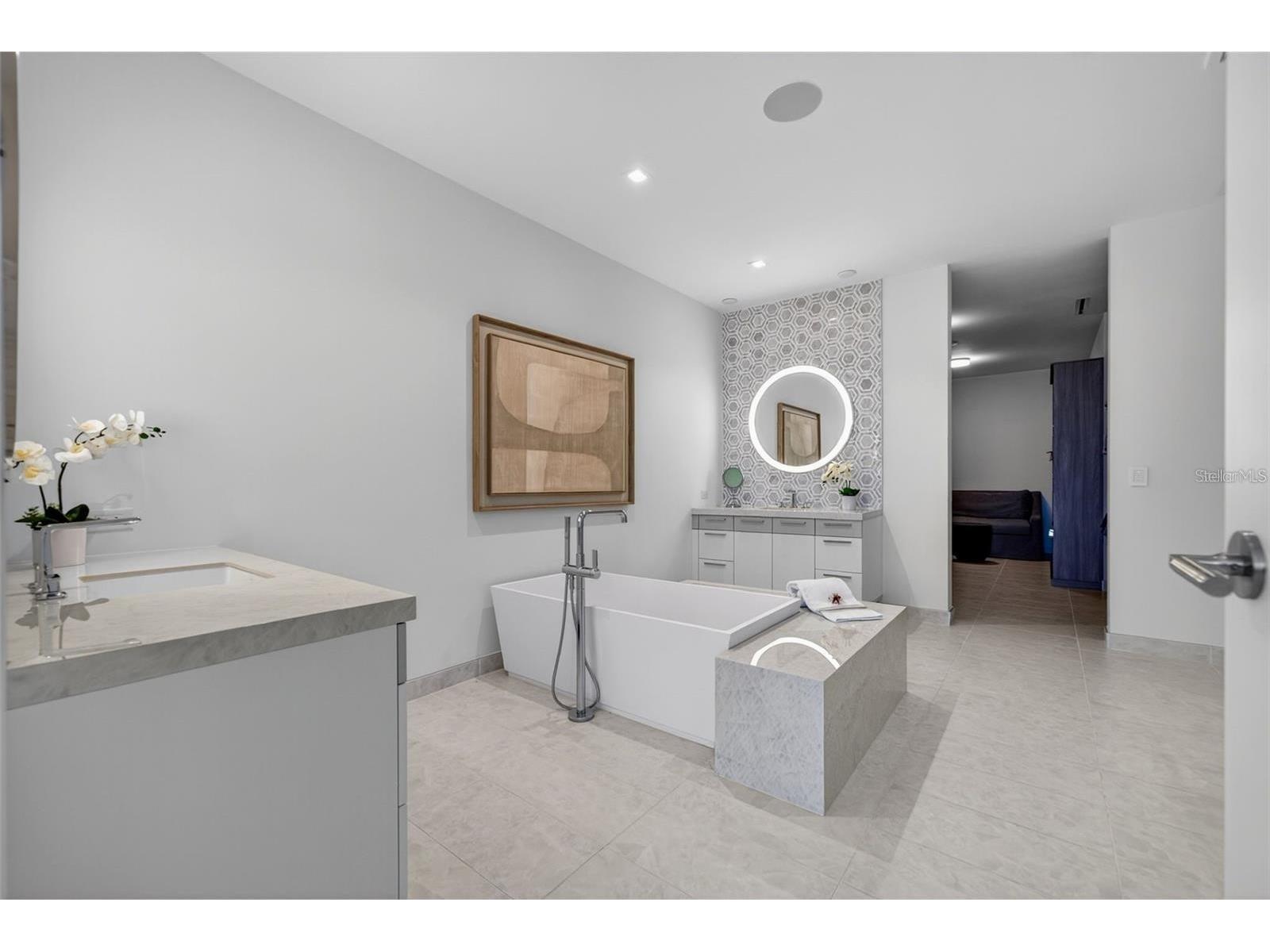 1591 Gulf Of Mexico Drive #410 Longboat Key FL 34228 - GULF OF MEXICO A4676510 image19