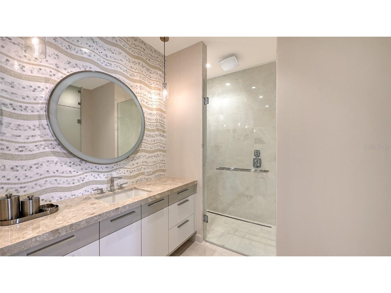 1591 Gulf Of Mexico Drive #413 Longboat Key FL 34228 - GULF OF MEXICO SARASOTA BAY A4627935 image15