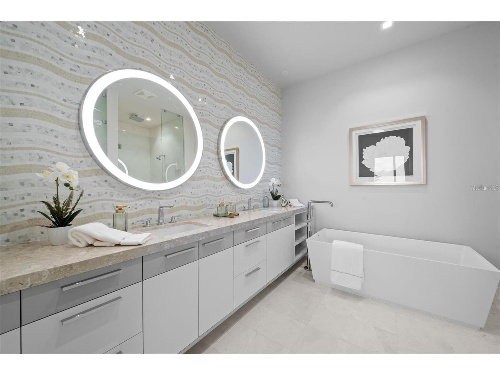 1591 Gulf Of Mexico Drive #515 Longboat Key FL 34228 A4691168 image12