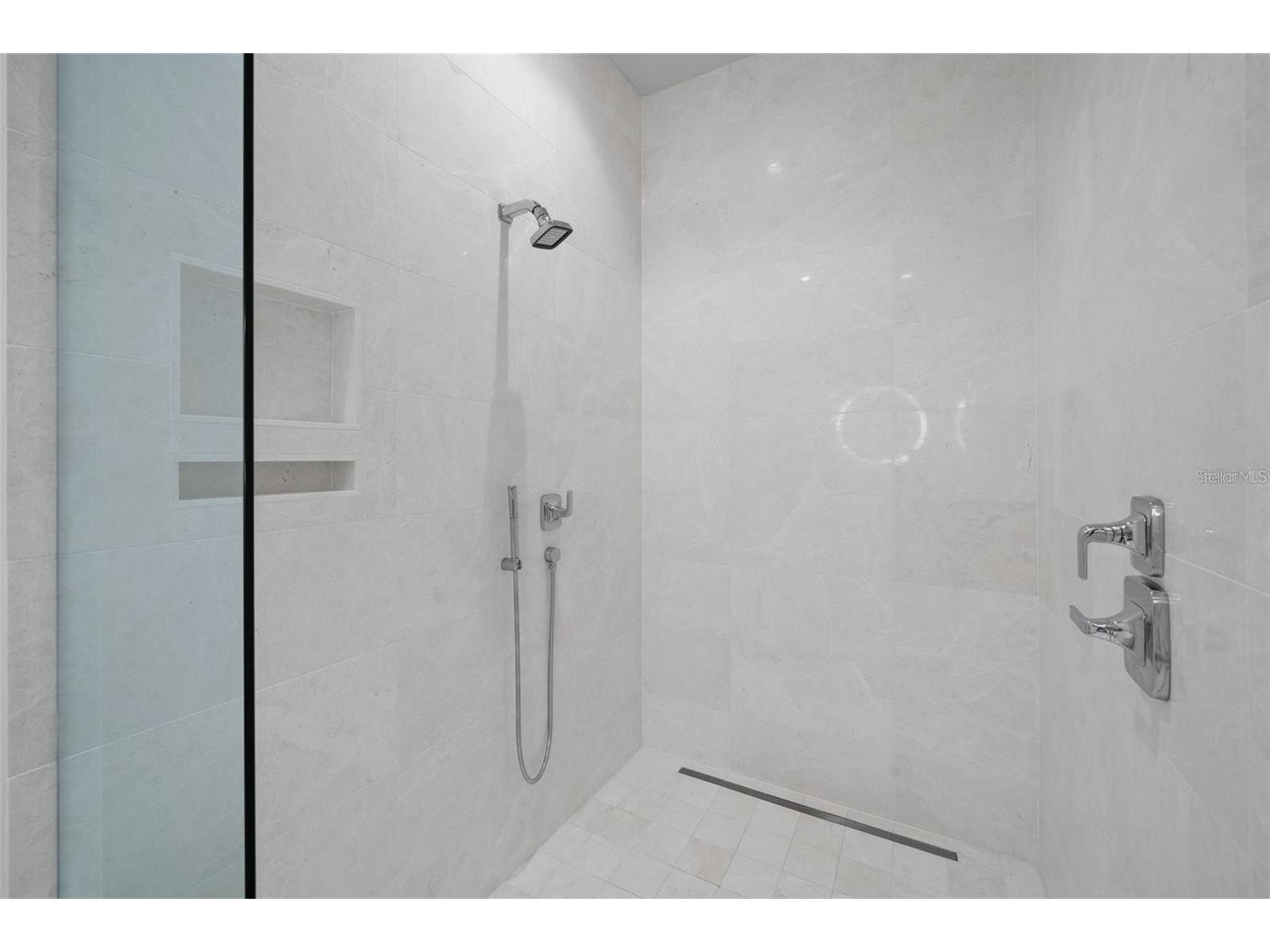 1591 Gulf Of Mexico Drive #515 Longboat Key FL 34228 A4691168 image13