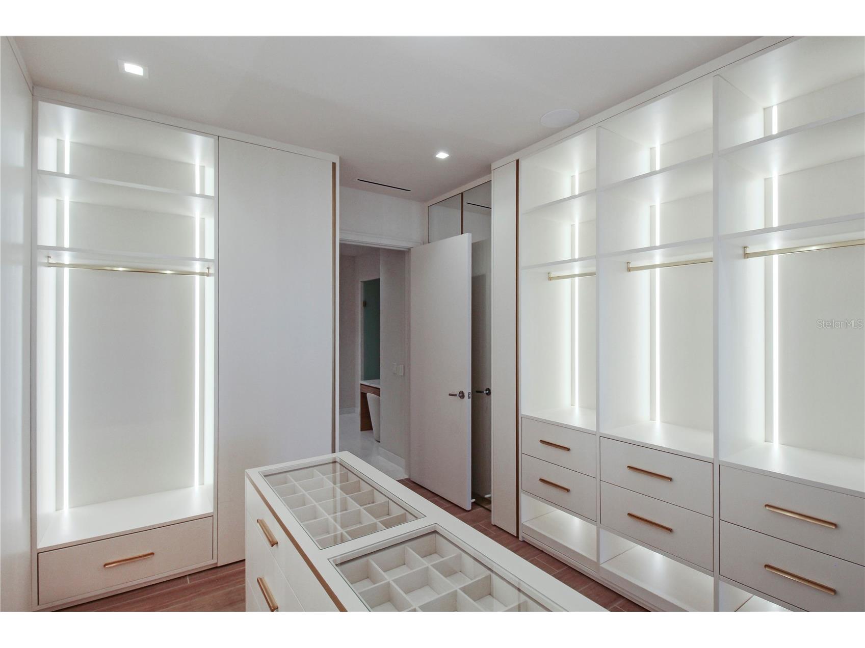 1591 Gulf Of Mexico Drive #619 Longboat Key FL 34228 - GULF OF MEXICO A4695816 image31