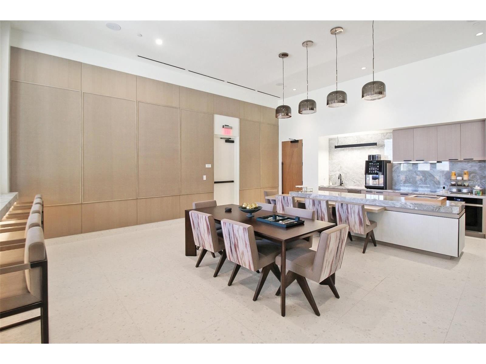 1591 Gulf Of Mexico Drive #619 Longboat Key FL 34228 - GULF OF MEXICO A4695816 image93