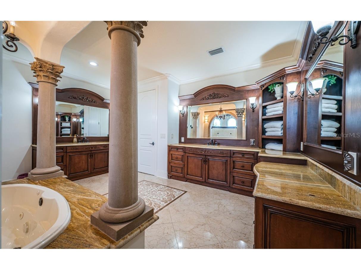 15912 Gulf Boulevard Redington Beach FL 33708 - GULF OF MEXICO TB8347179 image73