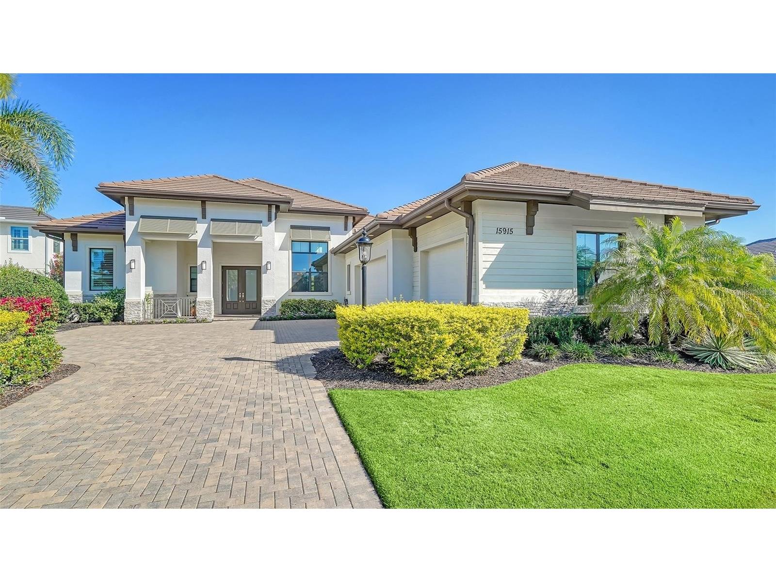 15915 Castle Park Terrace Lakewood Ranch FL 34202 A4668934 image1