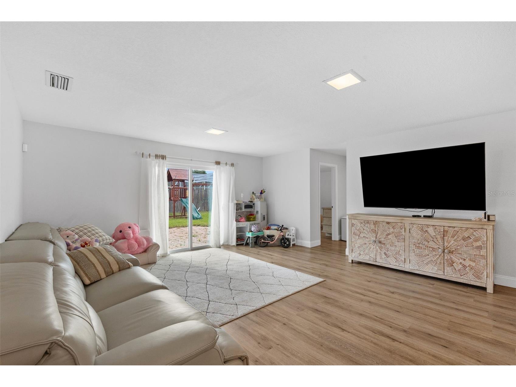 15917 Country Farm Place Tampa FL 33624 TB8515145 image12