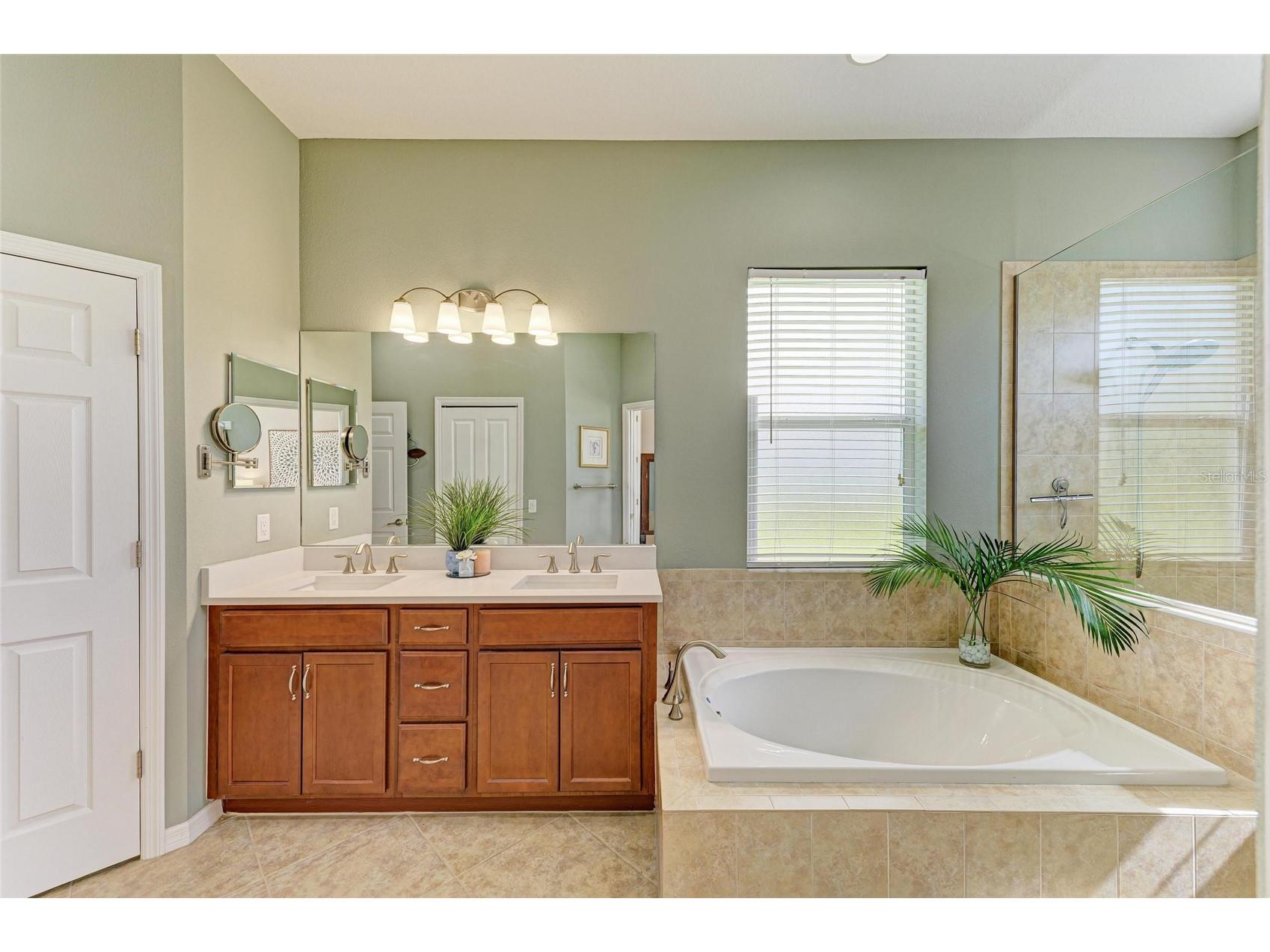 15918 31st Street E Parrish FL 34219 A4666156 image38