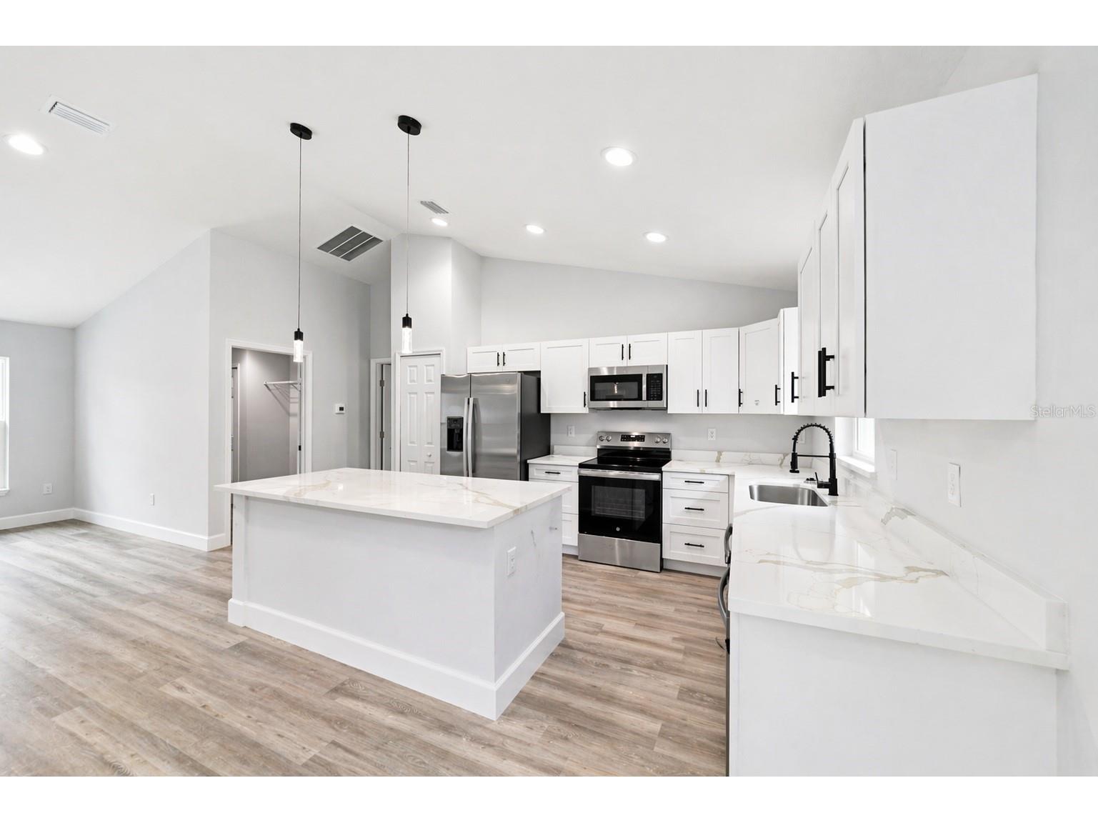 15919 SW 38th Street Road Ocala FL 34481 OM723548 image16