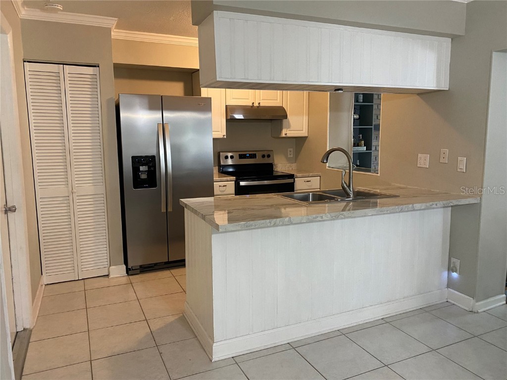 1592 Amberlea Drive N, Dunedin, FL, 34698 MLS T3513293 Edina Realty