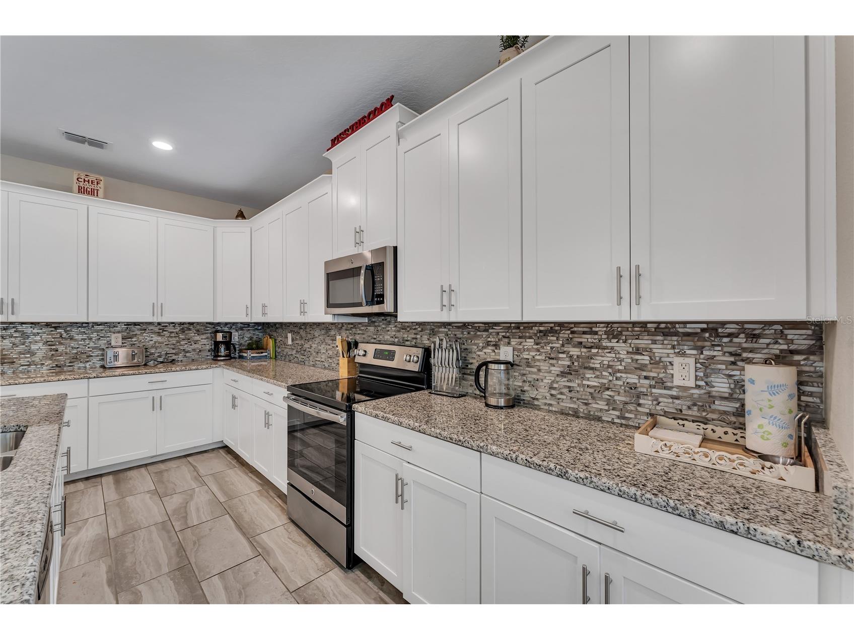 1592 Flange Drive Davenport FL 33896 G5108142 image17