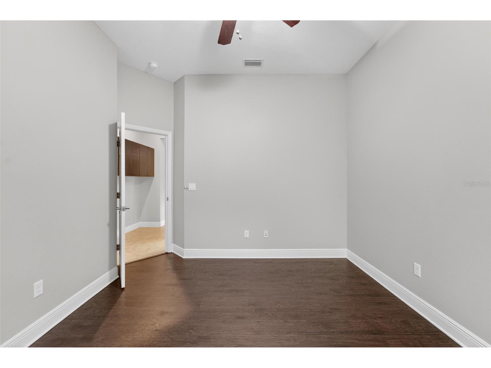 15921 Persimmon Grove Drive Lithia FL 33547 TB8490557 image55