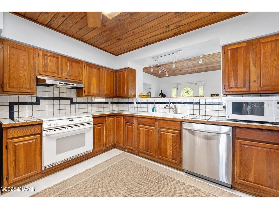 1596 John Anderson Drive Ormond Beach FL 32176 - HALIFAX RIVER FC307508 image22