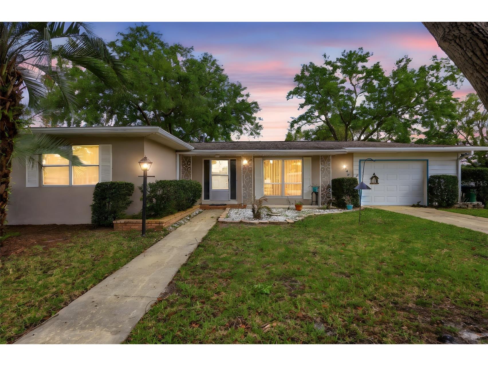 1596 N Page Drive Deltona FL 32725 V4947853 image1