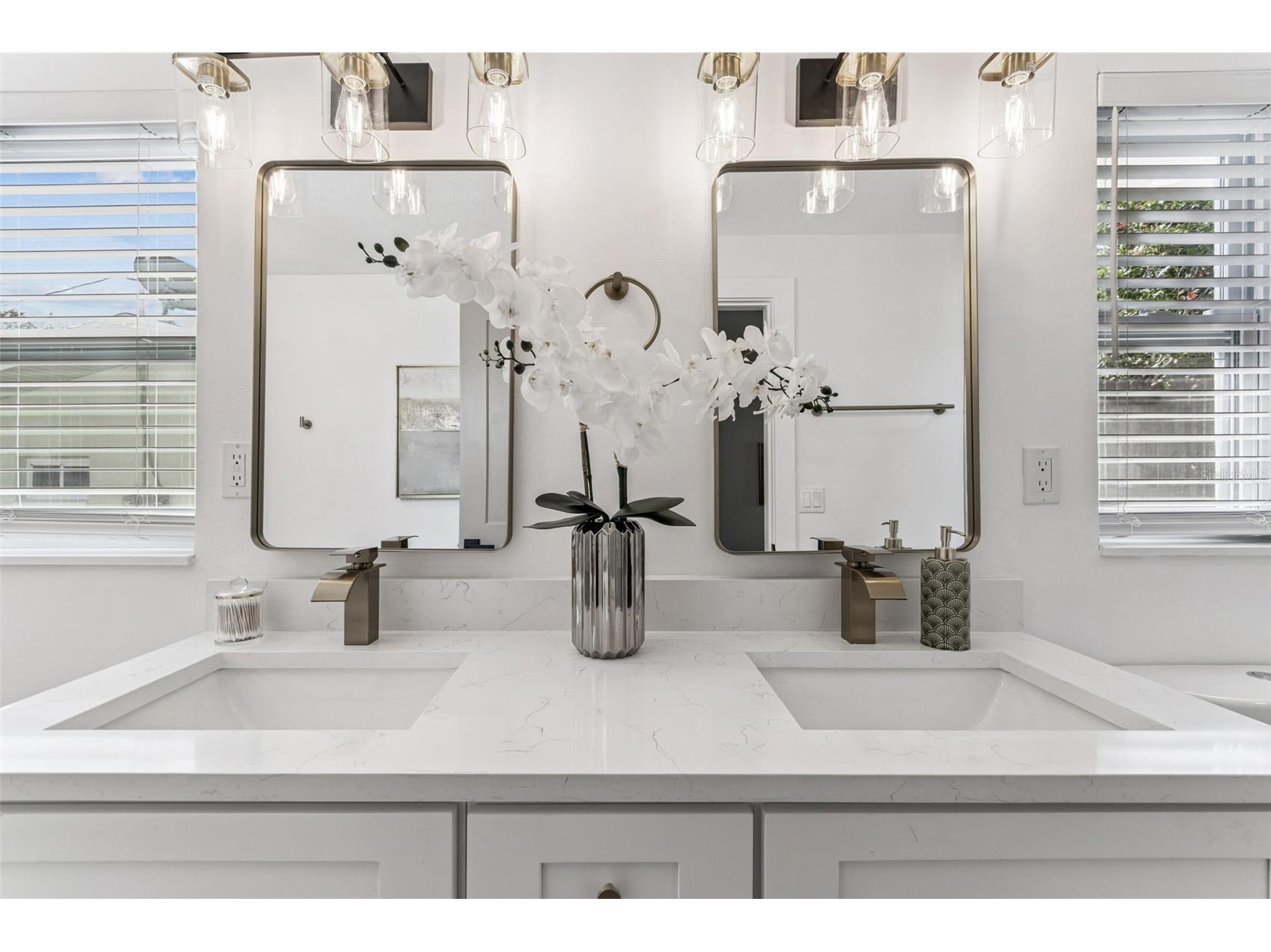 1598 Brookside Boulevard Largo FL 33770 TB8449704 image44