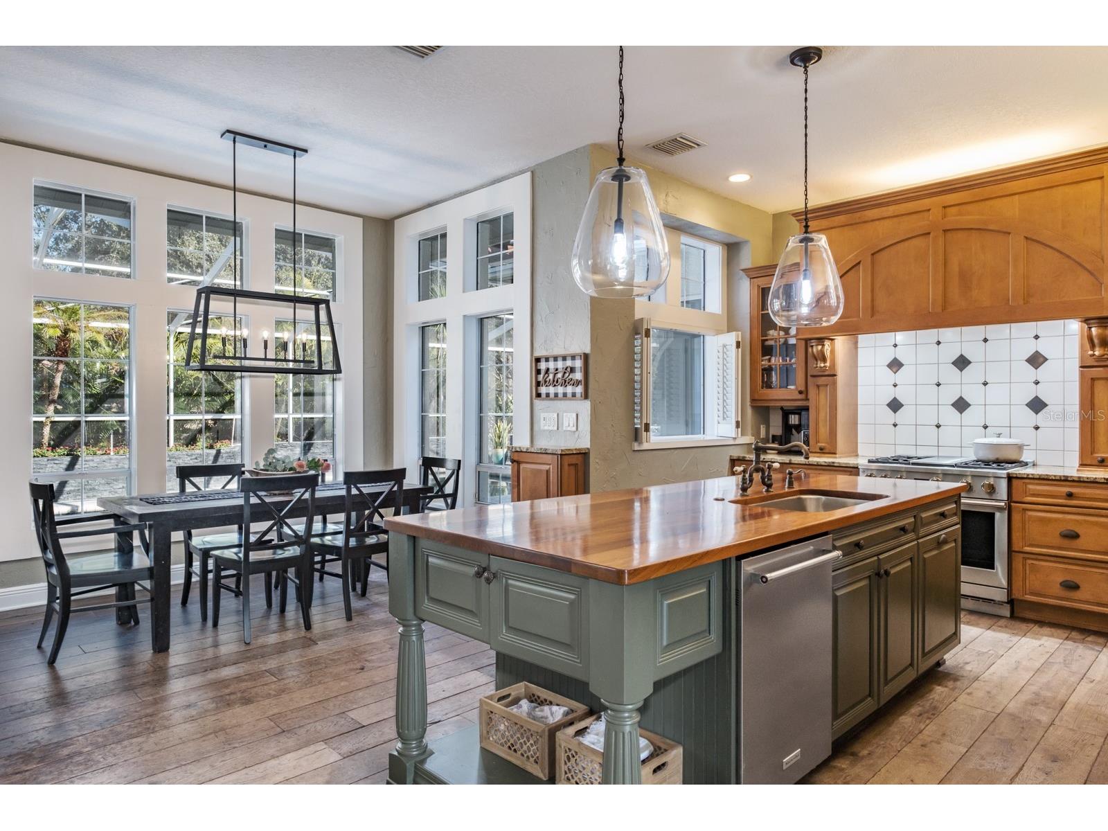 1598 Lockmeade Place Oldsmar FL 34677 TB8490836 image32