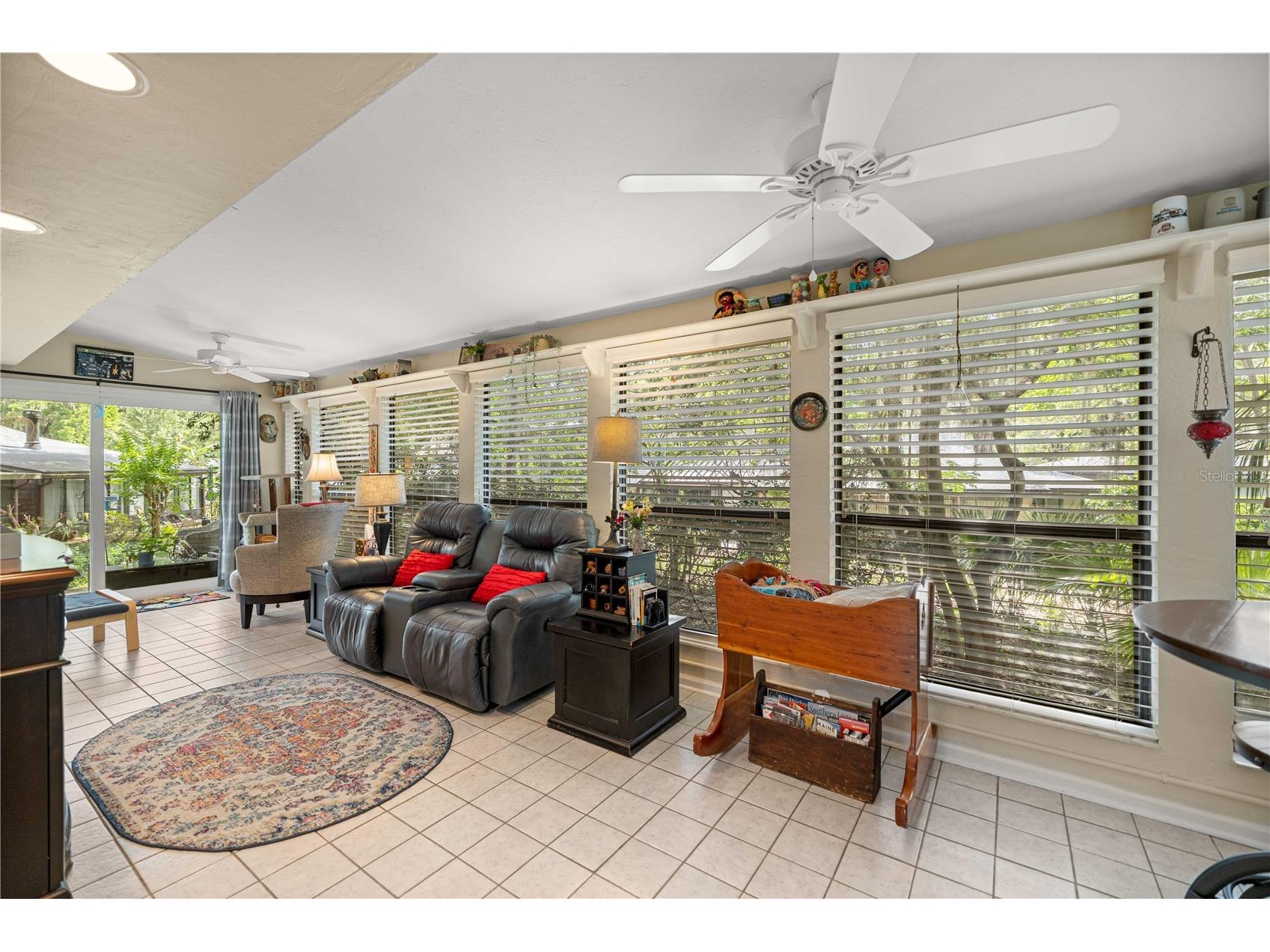 1598 NW 19th Circle Gainesville FL 32605 GC541605 image4