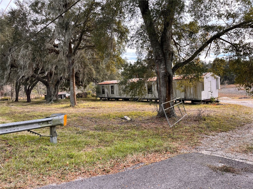 15980 SE Highway 42 Weirsdale FL 32195 O6167643 image1